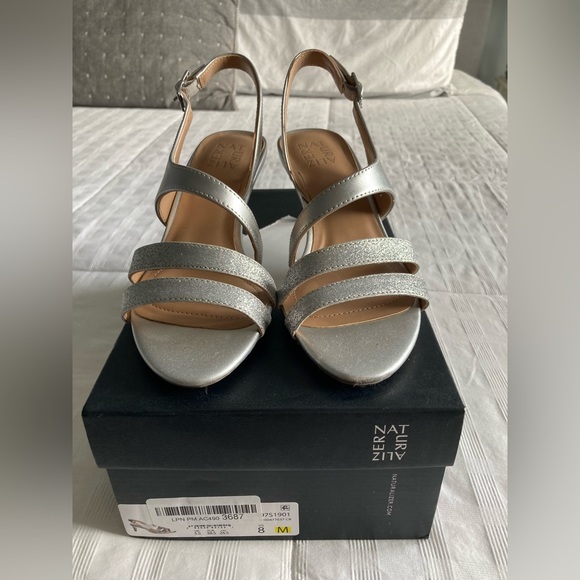 Naturalizer Silver Heels - Picture 2 of 3